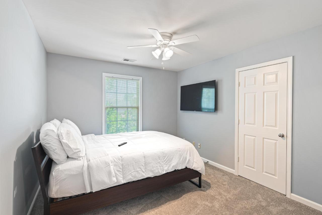 Calming Grey Townhouse With Jacuzzi Bathtub Villa Atlanta Ngoại thất bức ảnh
